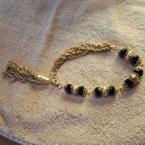 🍁$18 Elegant Gold and Black Beaded Bracelet